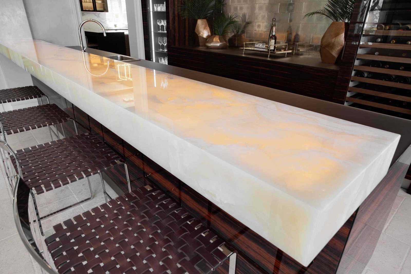 Onyx White - Image 4